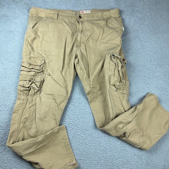 Wrangler Regular Taper‎ Adult Size 40 Flat Front Chino Cargo Pants Men Beige/Tan - Picture 3 of 8
